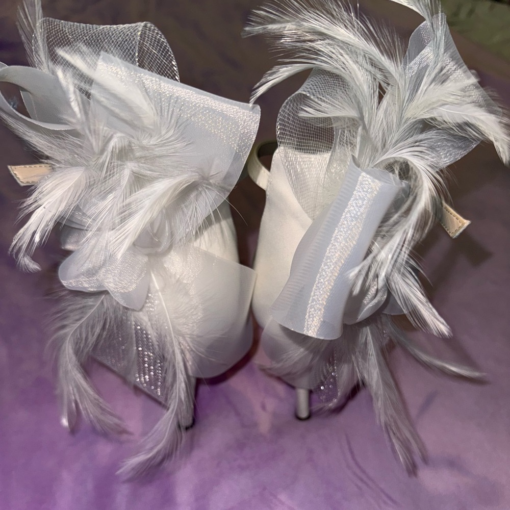 Heels - Picture 2 of 8